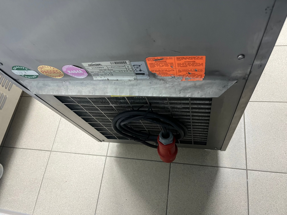 Carpigiani Tre BP Plus - MACCHINA USATA (anno di costruzione 2008): la tua macchina per gelato soft con un ottimo rapporto qualità-prezzo